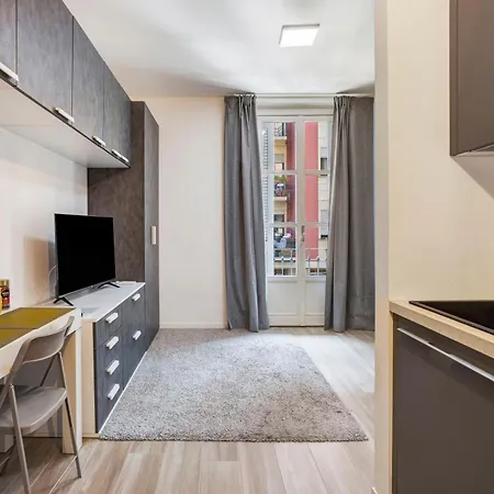 Porta Venezia Comfortable Apartamento